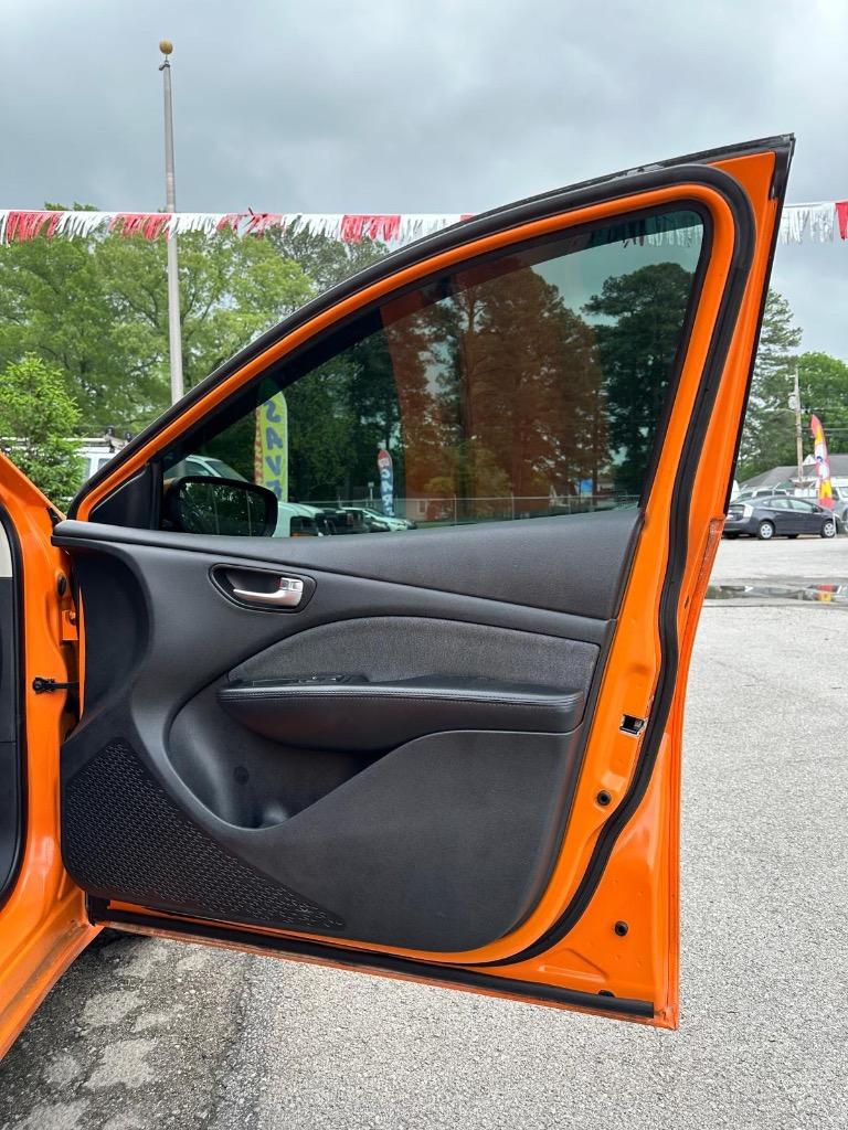 2013 Dodge Dart SXT photo