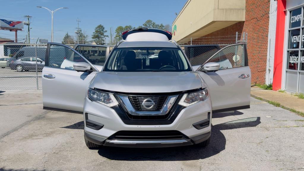 2017 Nissan Rogue - $10,995