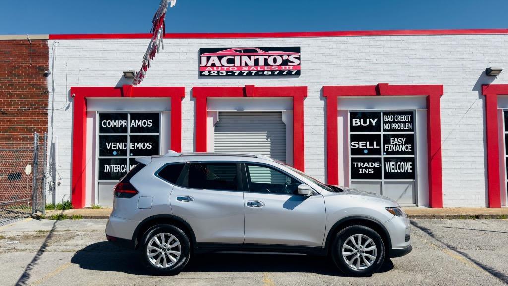 2017 Nissan Rogue - $10,995
