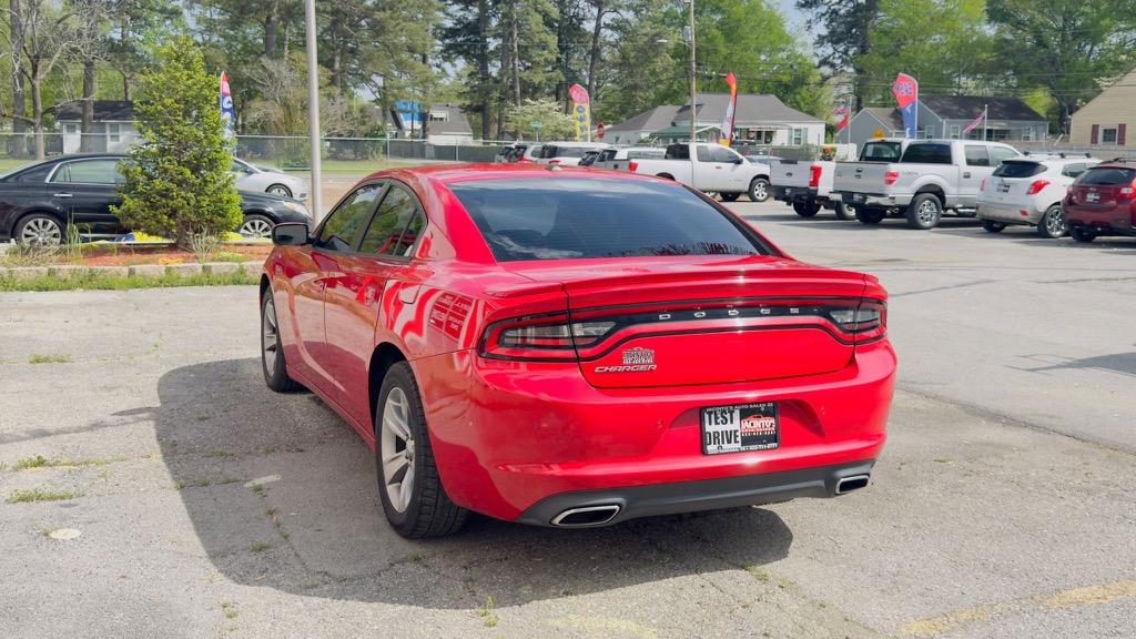 2015 Dodge Charger SE photo