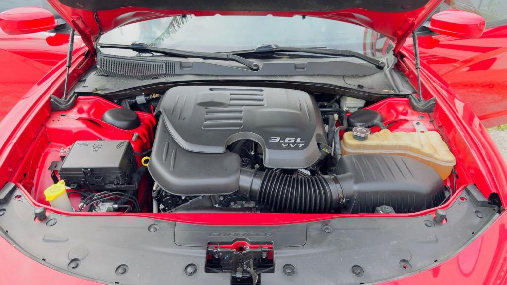 2015 Dodge Charger SE photo