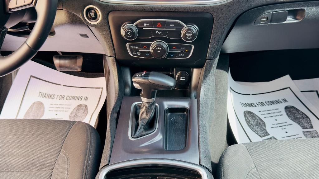 2015 Dodge Charger SE photo