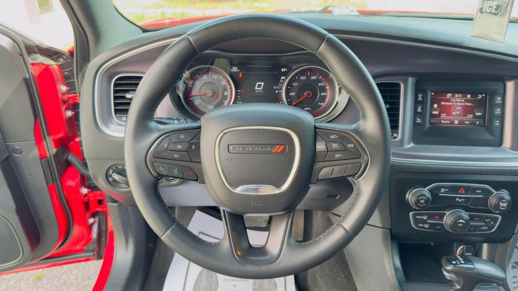 2015 Dodge Charger SE photo