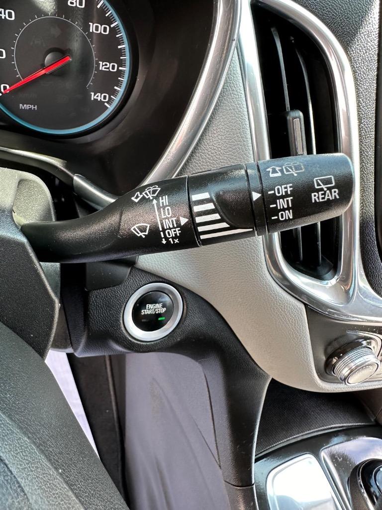 2018 Chevrolet Equinox LS photo