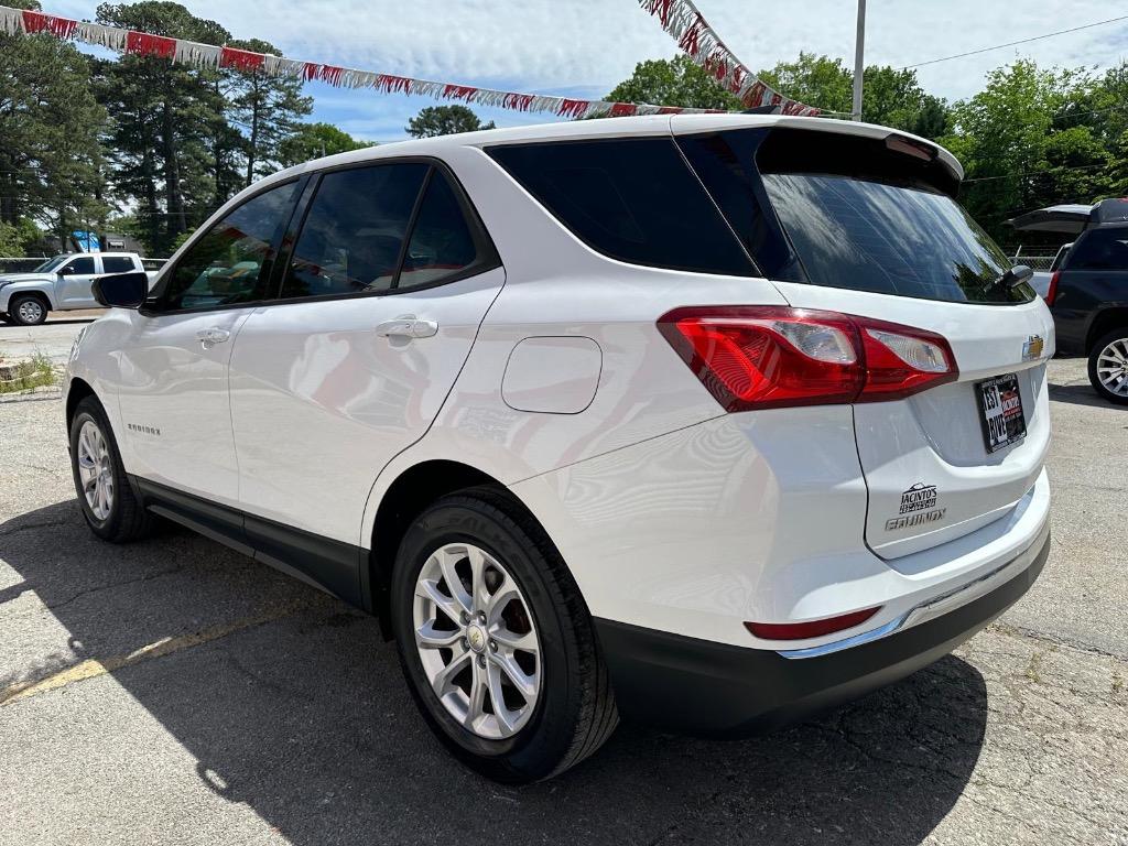 2018 Chevrolet Equinox LS photo