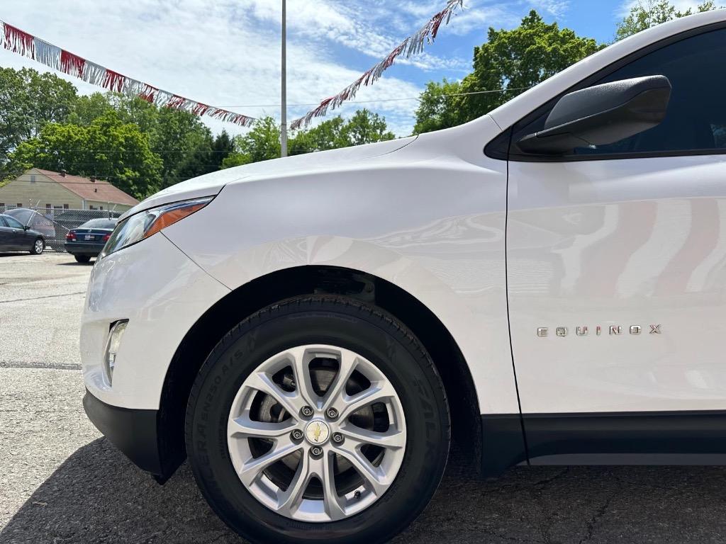 2018 Chevrolet Equinox LS photo