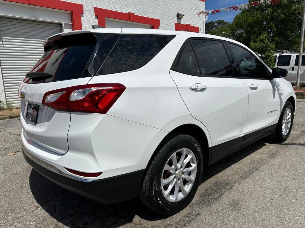 2018 Chevrolet Equinox LS photo