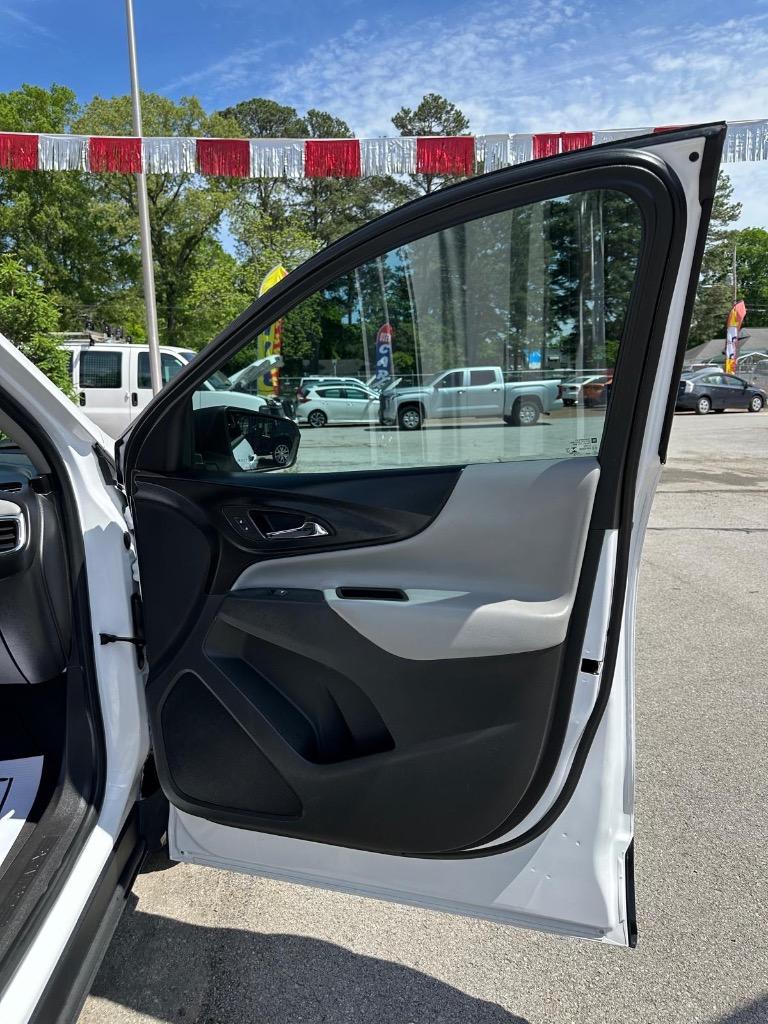 2018 Chevrolet Equinox LS photo