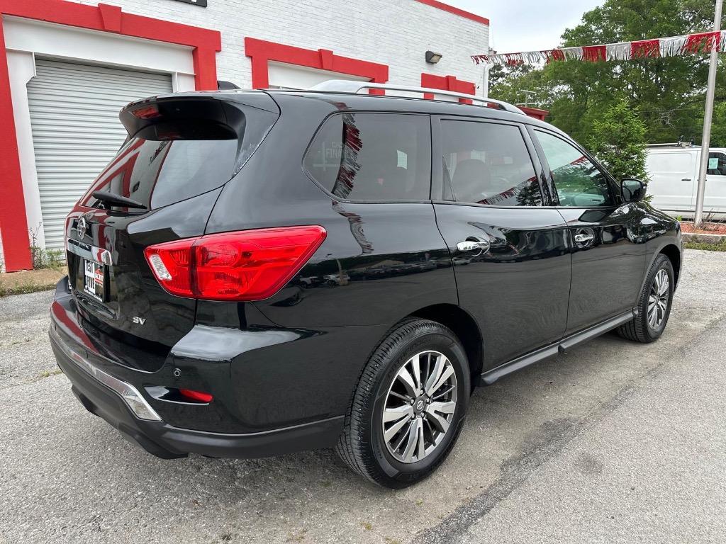 2019 Nissan Pathfinder SV photo
