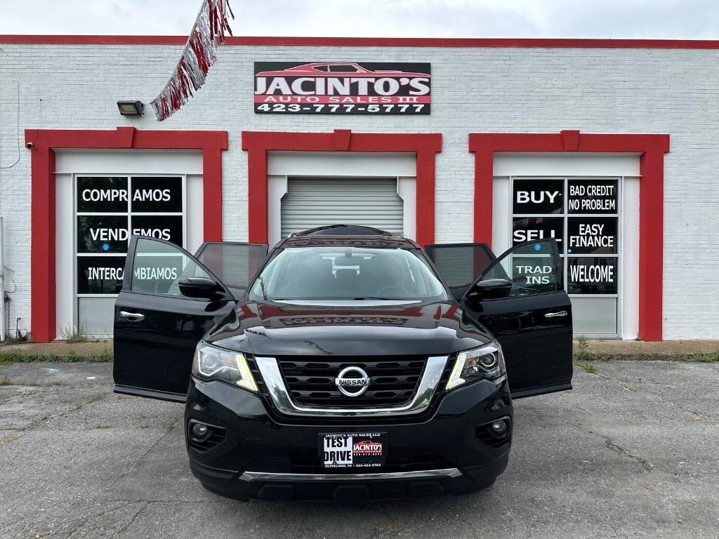2019 Nissan Pathfinder SV photo