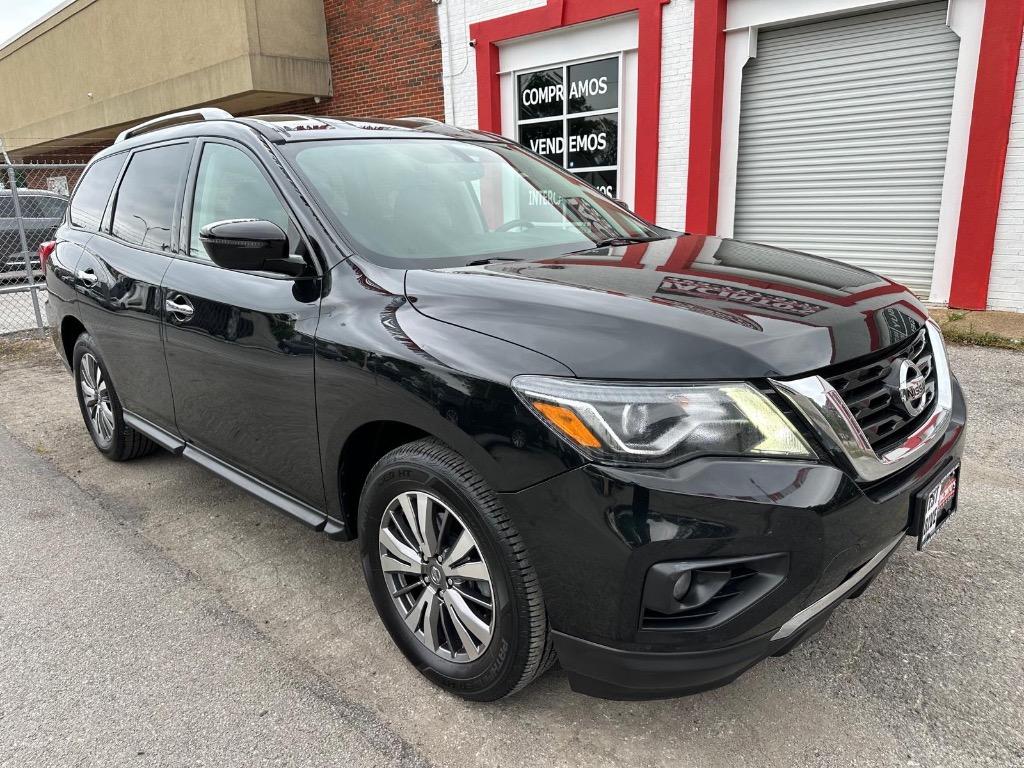 2019 Nissan Pathfinder SV photo