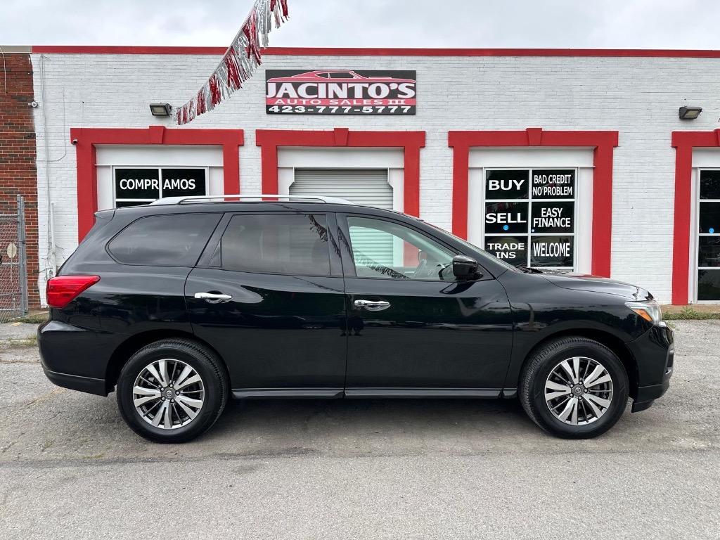 2019 Nissan Pathfinder SV photo