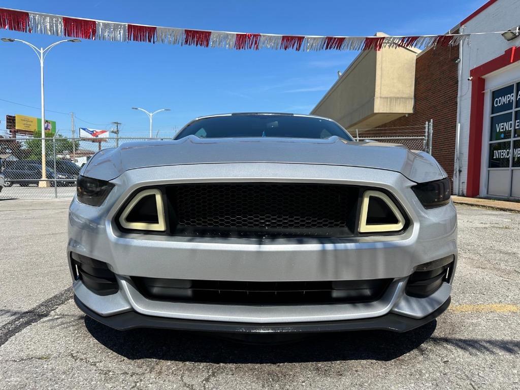 2015 Ford Mustang photo