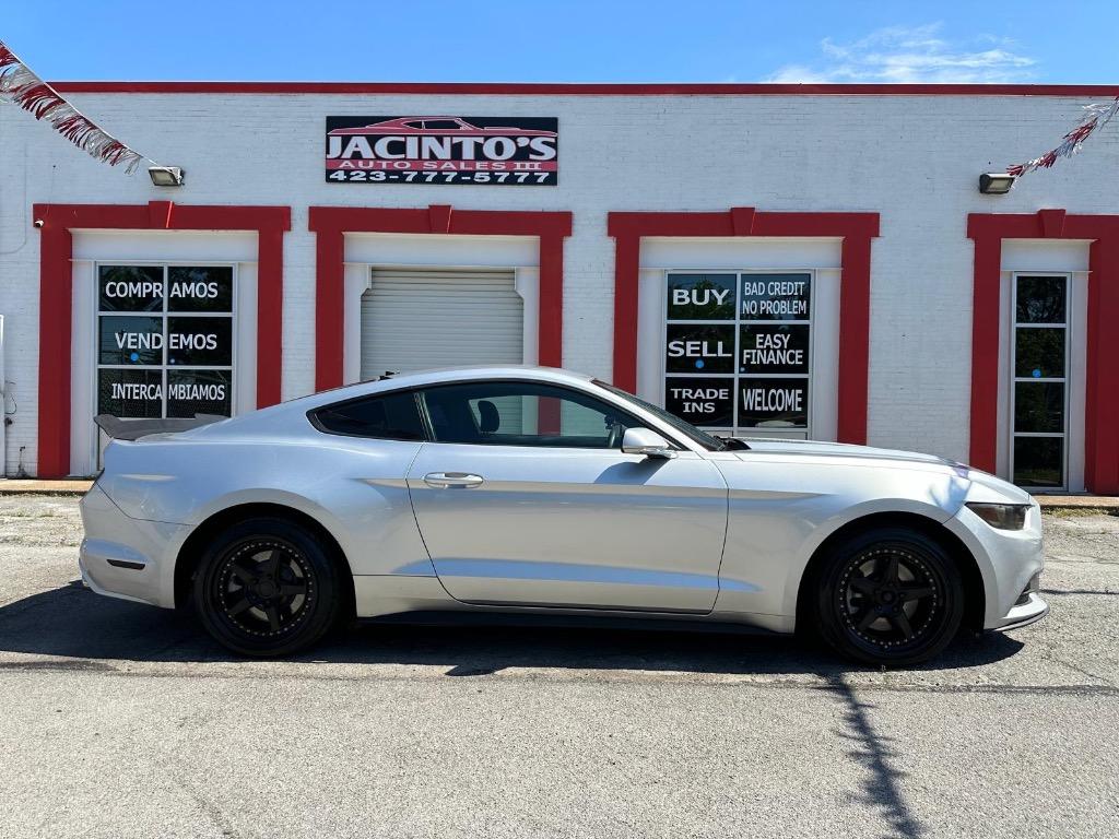 2015 Ford Mustang photo