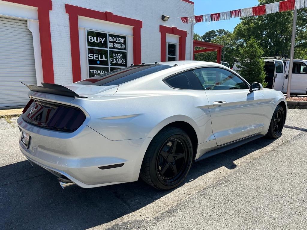 2015 Ford Mustang photo