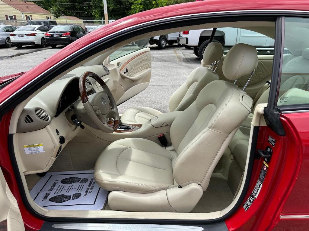 2005 Mercedes-Benz CLK-Class CLK320 photo