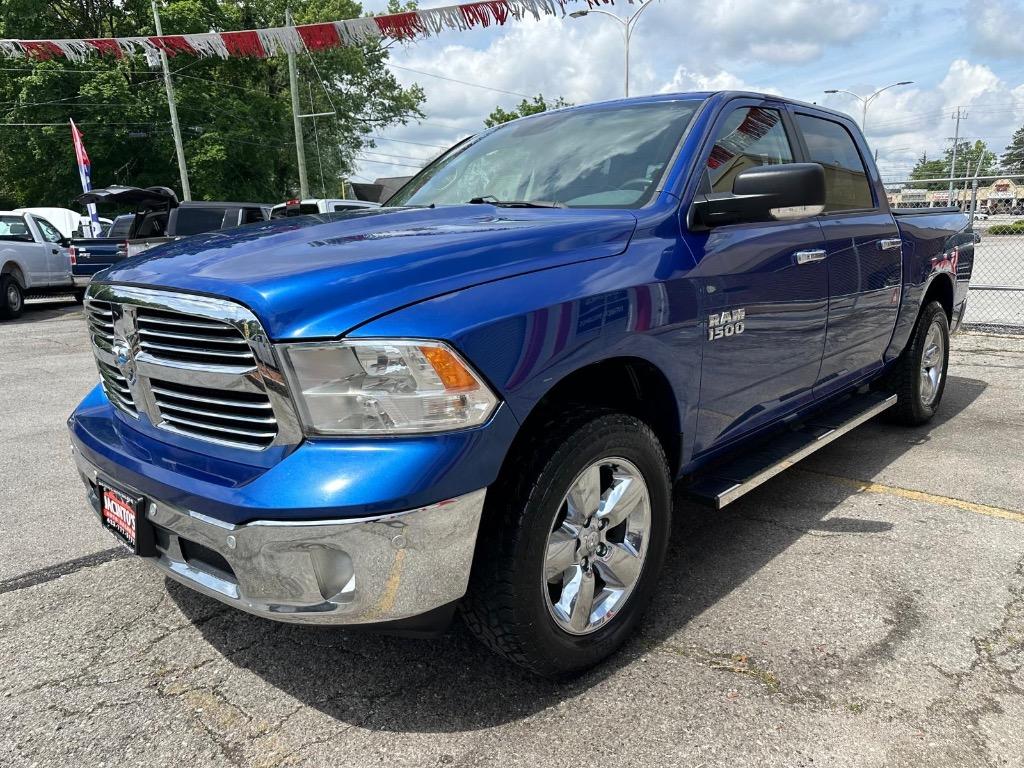2016 RAM 1500 SLT photo