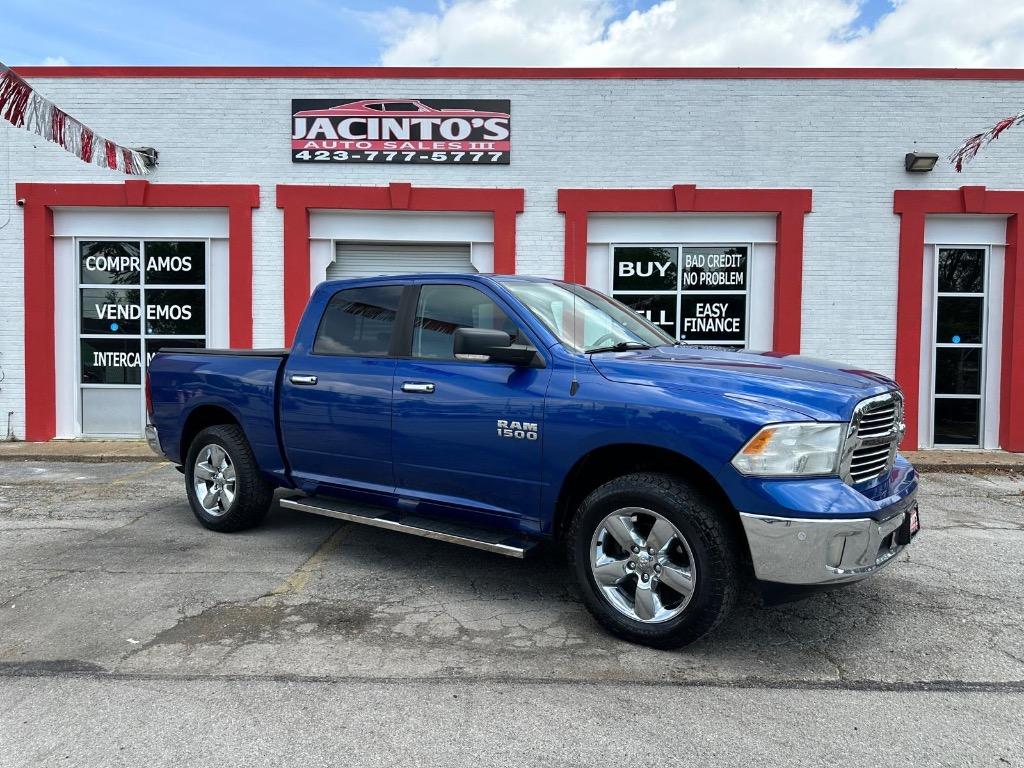 2016 RAM 1500 SLT photo