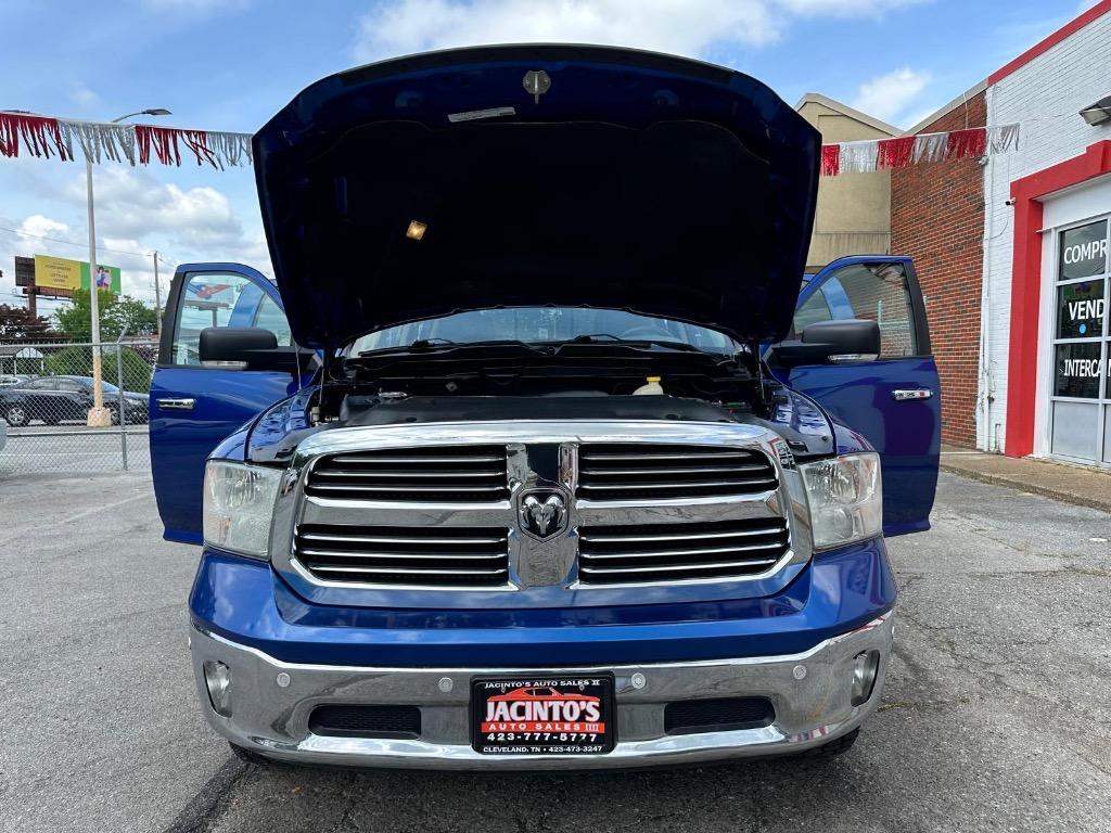 2016 RAM 1500 SLT photo