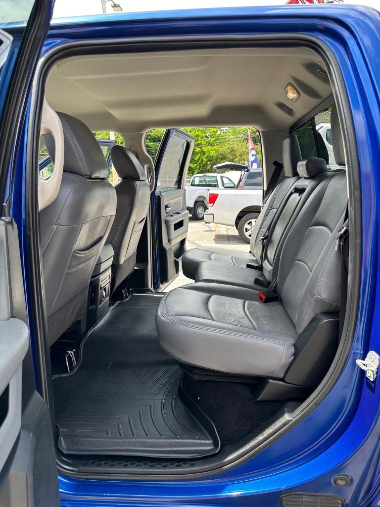 2016 RAM 1500 SLT photo