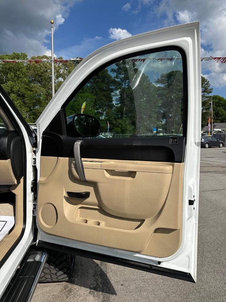 2010 Chevrolet Silverado 1500 LT photo