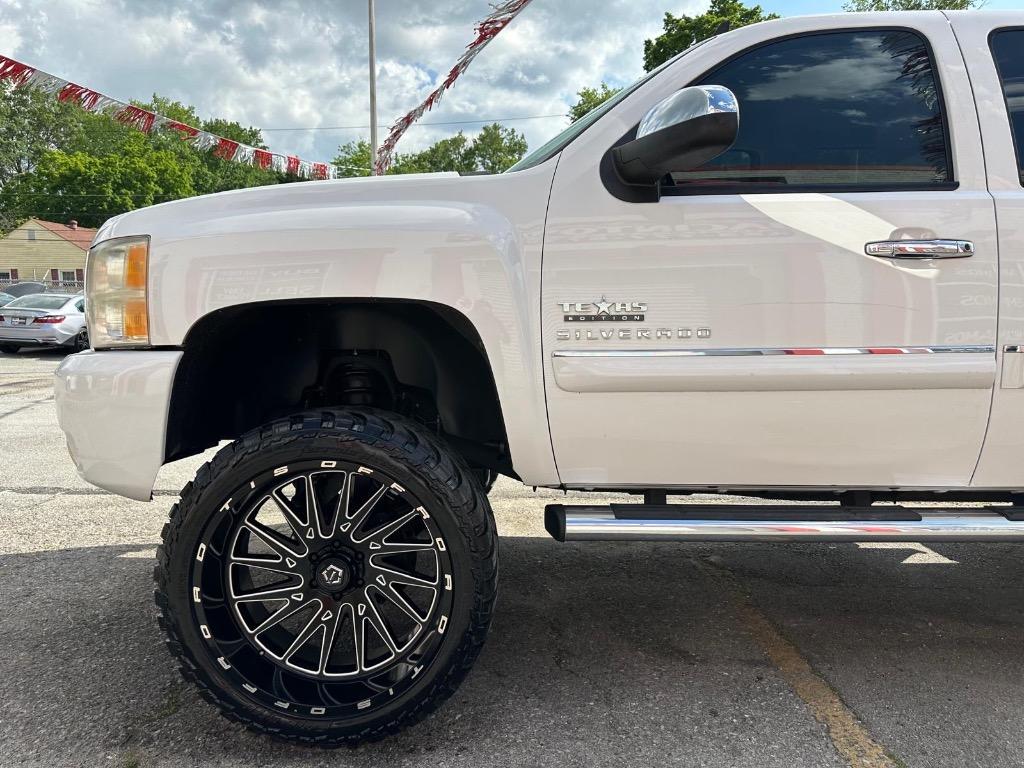 2010 Chevrolet Silverado 1500 LT photo