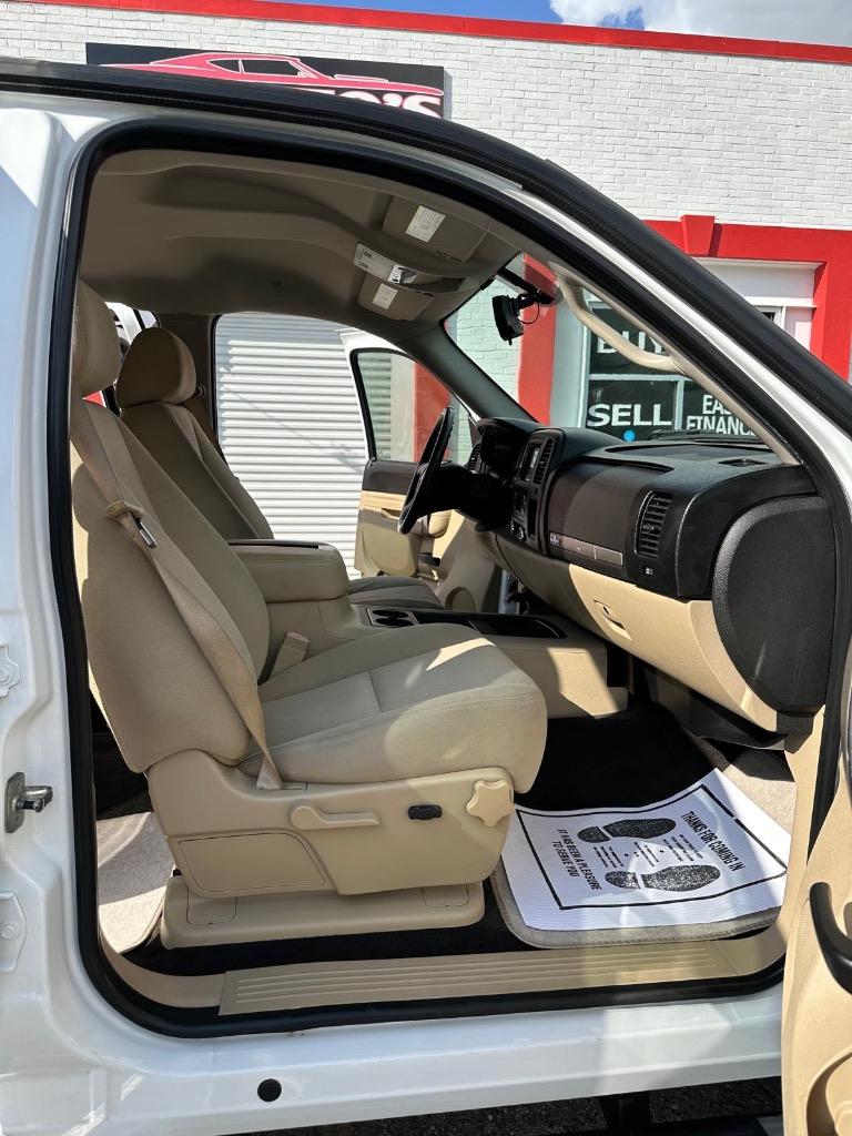 2010 Chevrolet Silverado 1500 LT photo