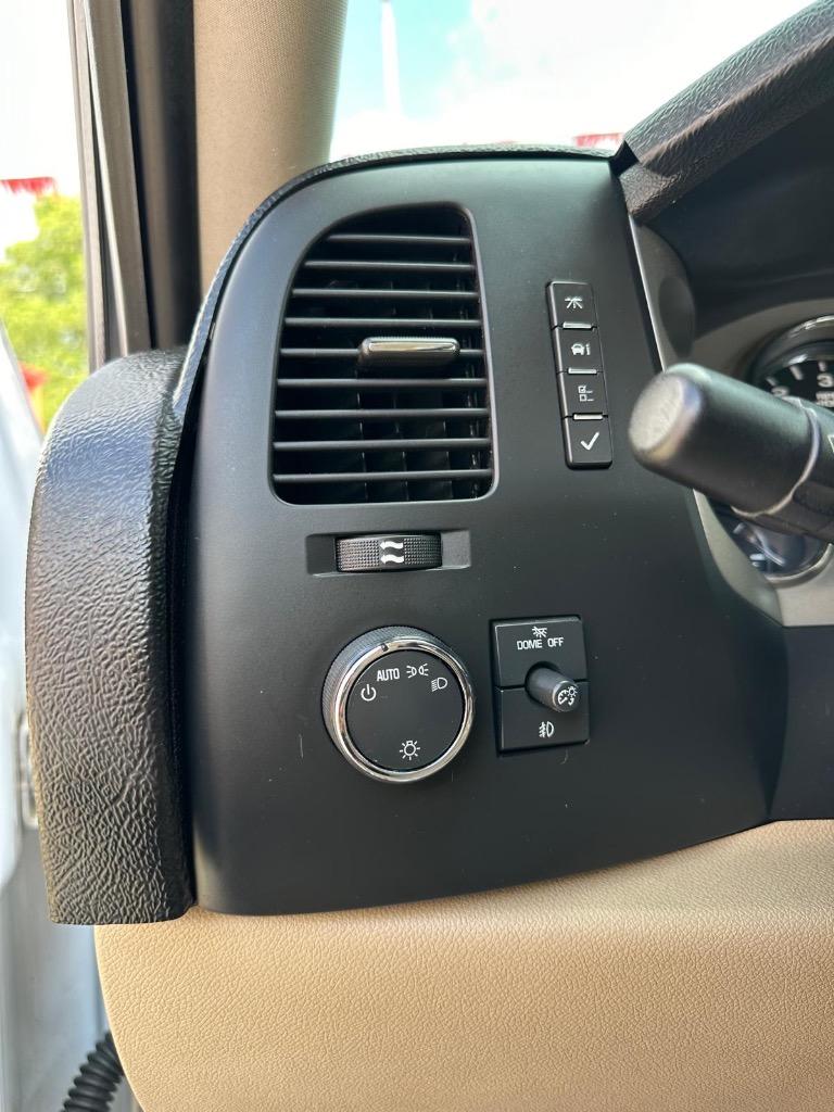 2010 Chevrolet Silverado 1500 LT photo