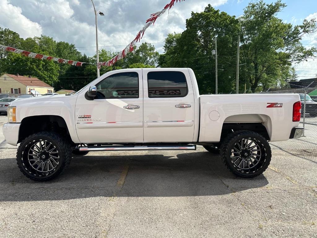 2010 Chevrolet Silverado 1500 LT photo