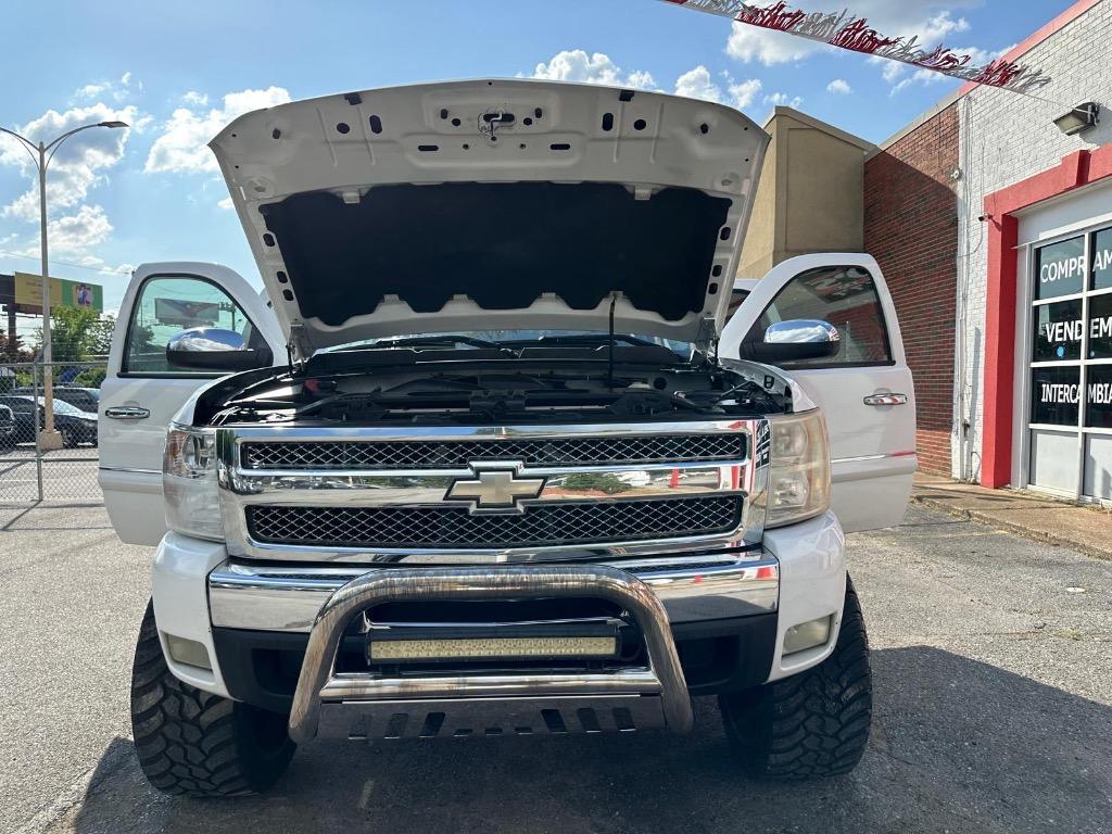 2010 Chevrolet Silverado 1500 LT photo