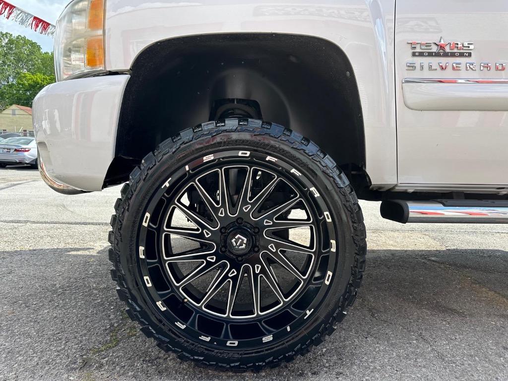 2010 Chevrolet Silverado 1500 LT photo