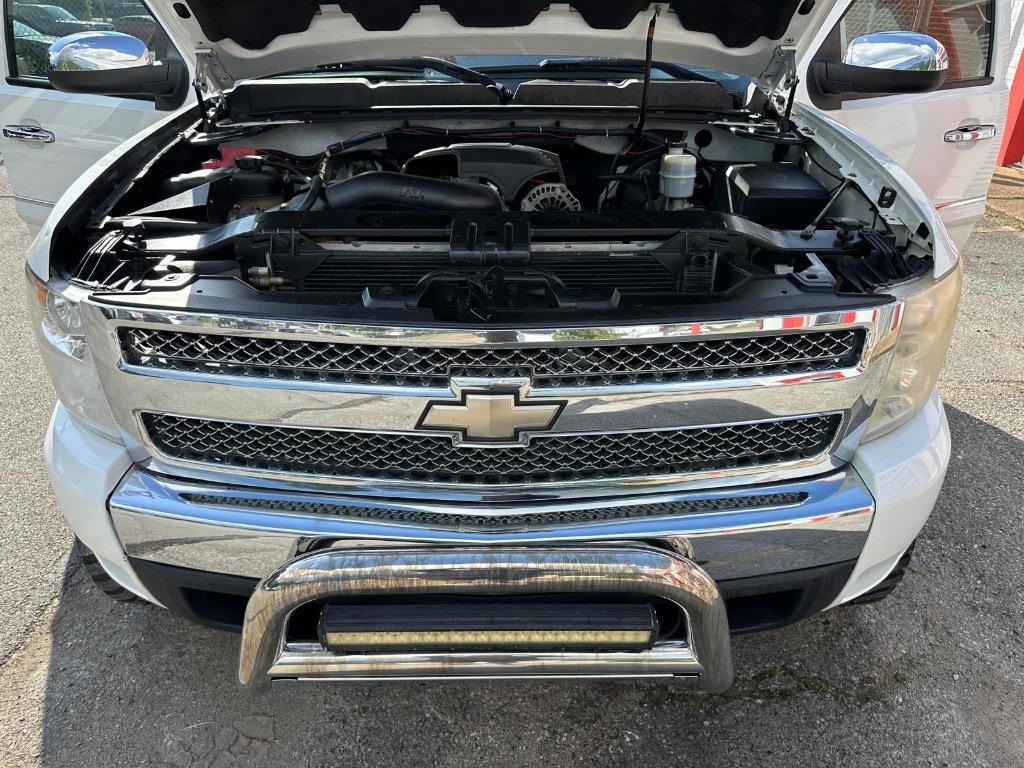 2010 Chevrolet Silverado 1500 LT photo