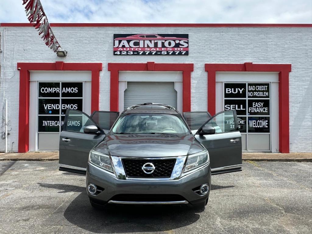 2015 Nissan Pathfinder - $10,995