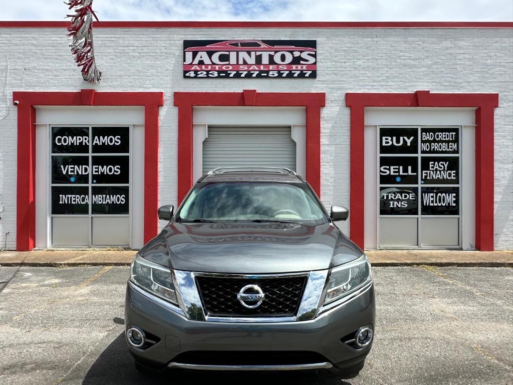 2015 Nissan Pathfinder - $10,995