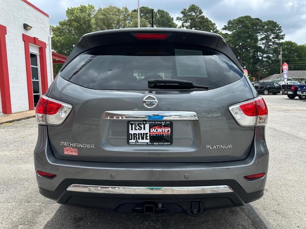 2015 Nissan Pathfinder - $10,995