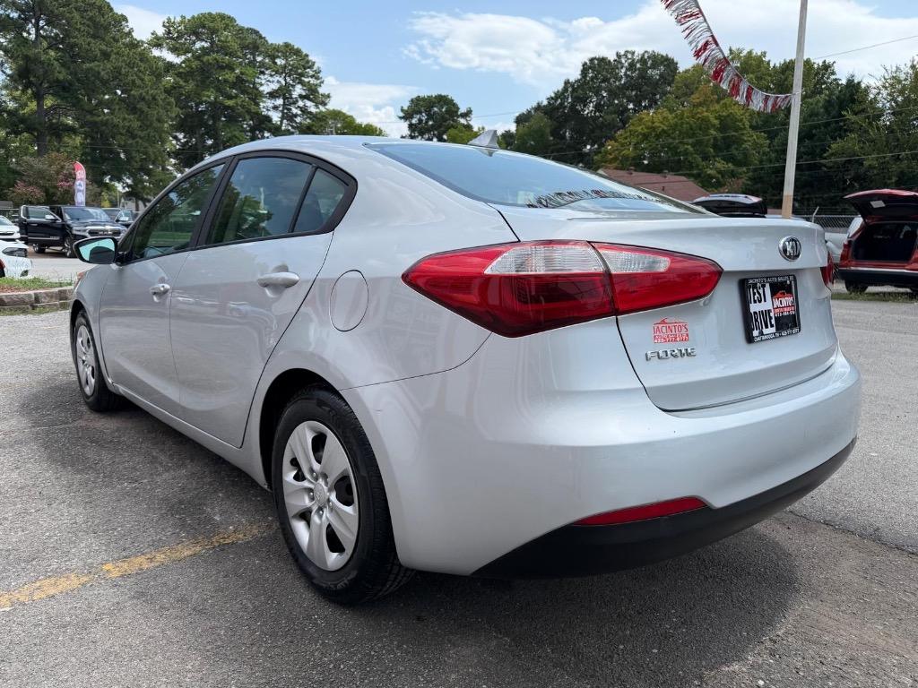 2016 Kia Forte - $7,995