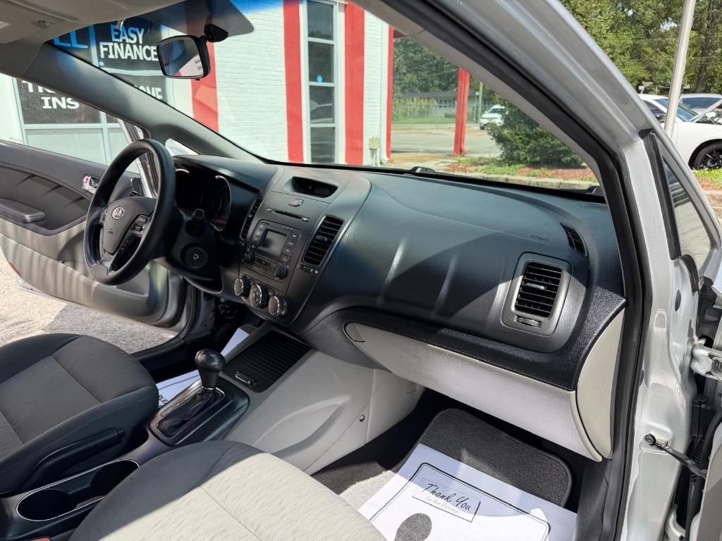 2016 Kia Forte - $7,995