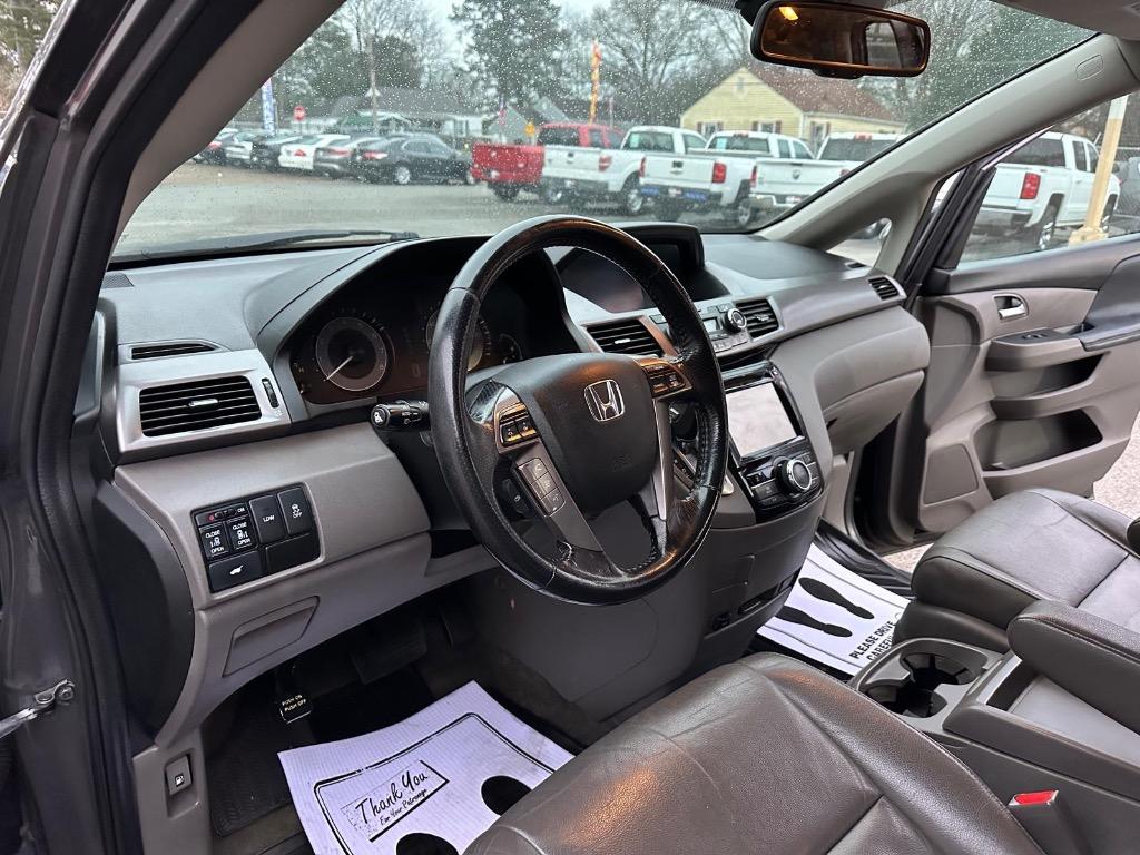 2016 Honda Odyssey - $11,995