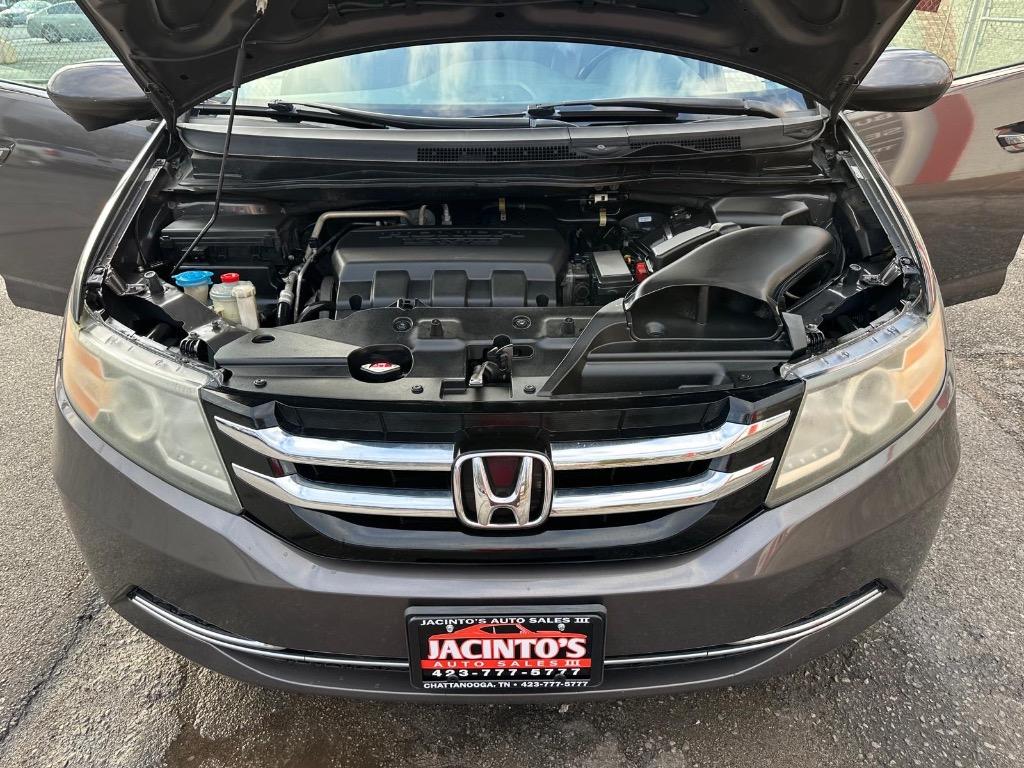 2016 Honda Odyssey - $11,995