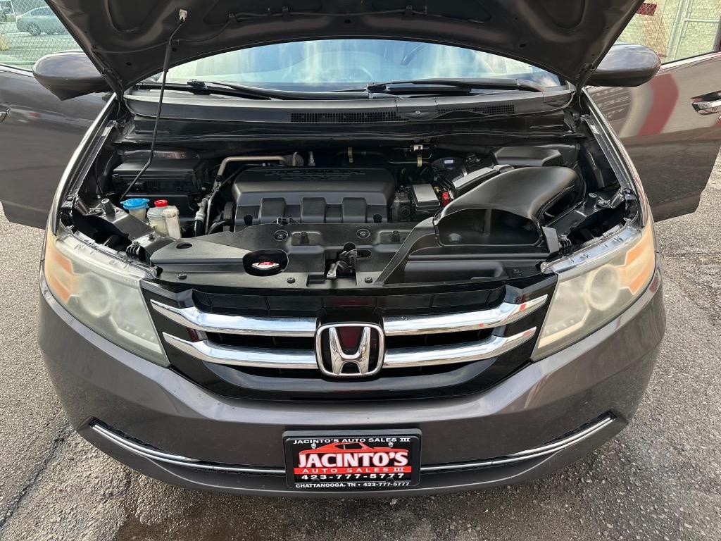 2016 Honda Odyssey - $11,995