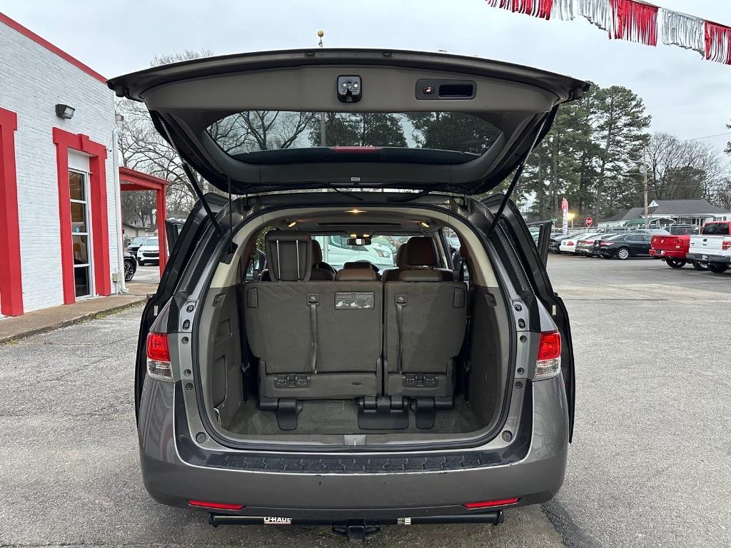 2016 Honda Odyssey - $11,995