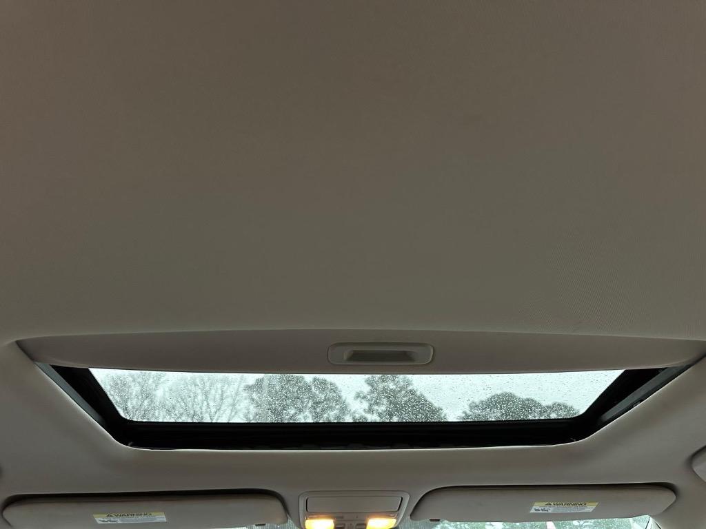 2016 Honda Odyssey - $11,995