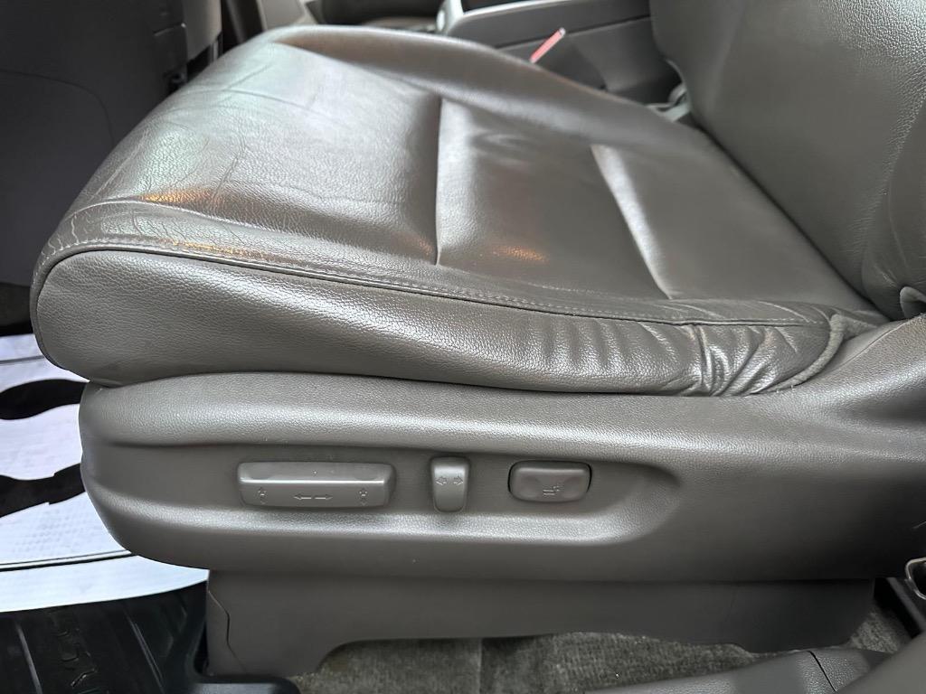 2016 Honda Odyssey - $11,995