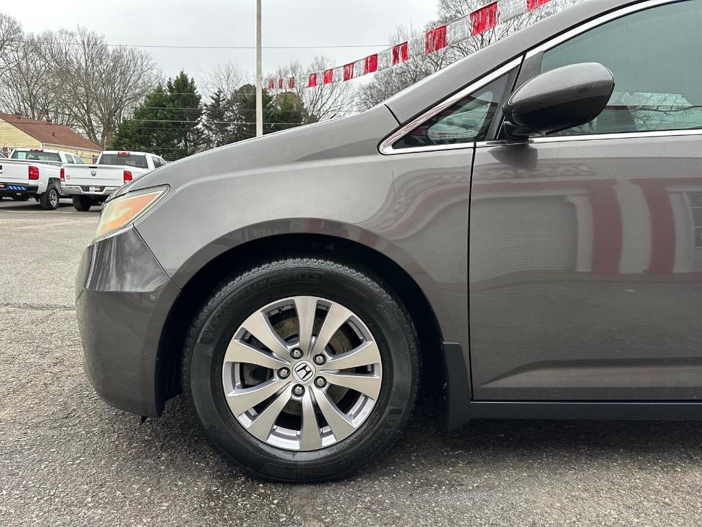 2016 Honda Odyssey - $11,995