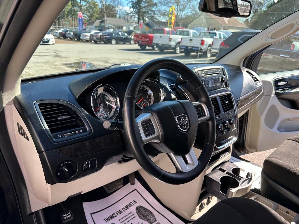 2013 Dodge Grand Caravan - $8,995