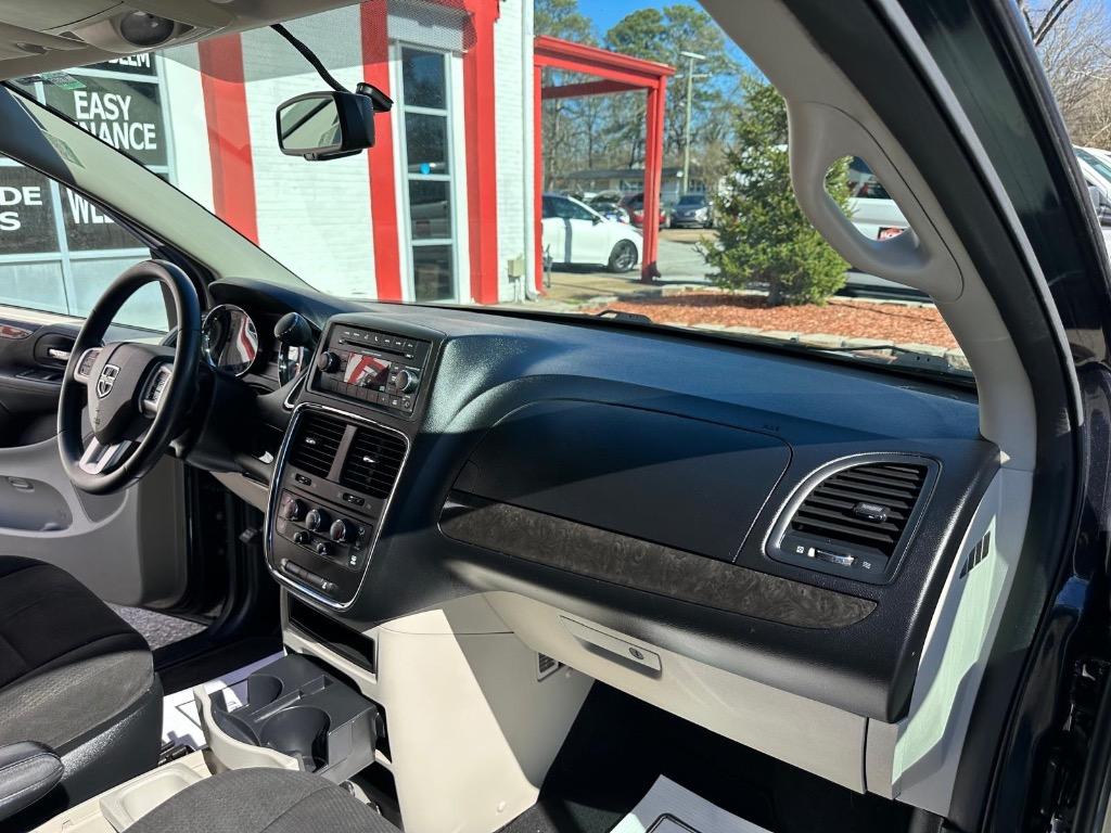 2013 Dodge Grand Caravan - $8,995