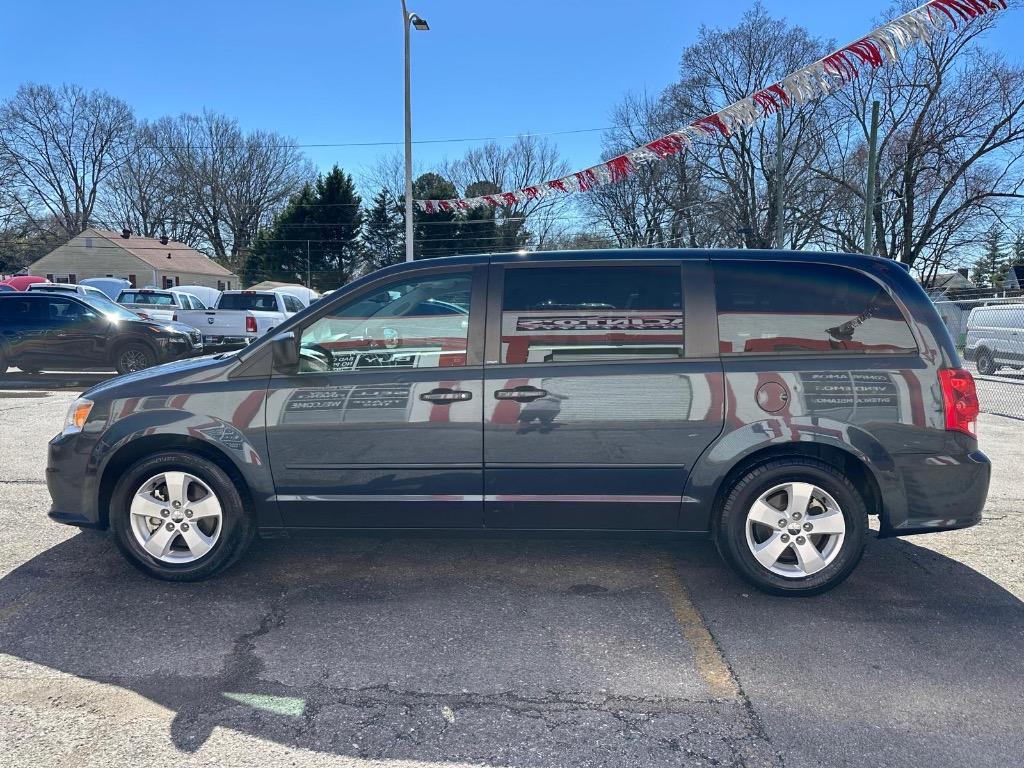 2013 Dodge Grand Caravan - $8,995