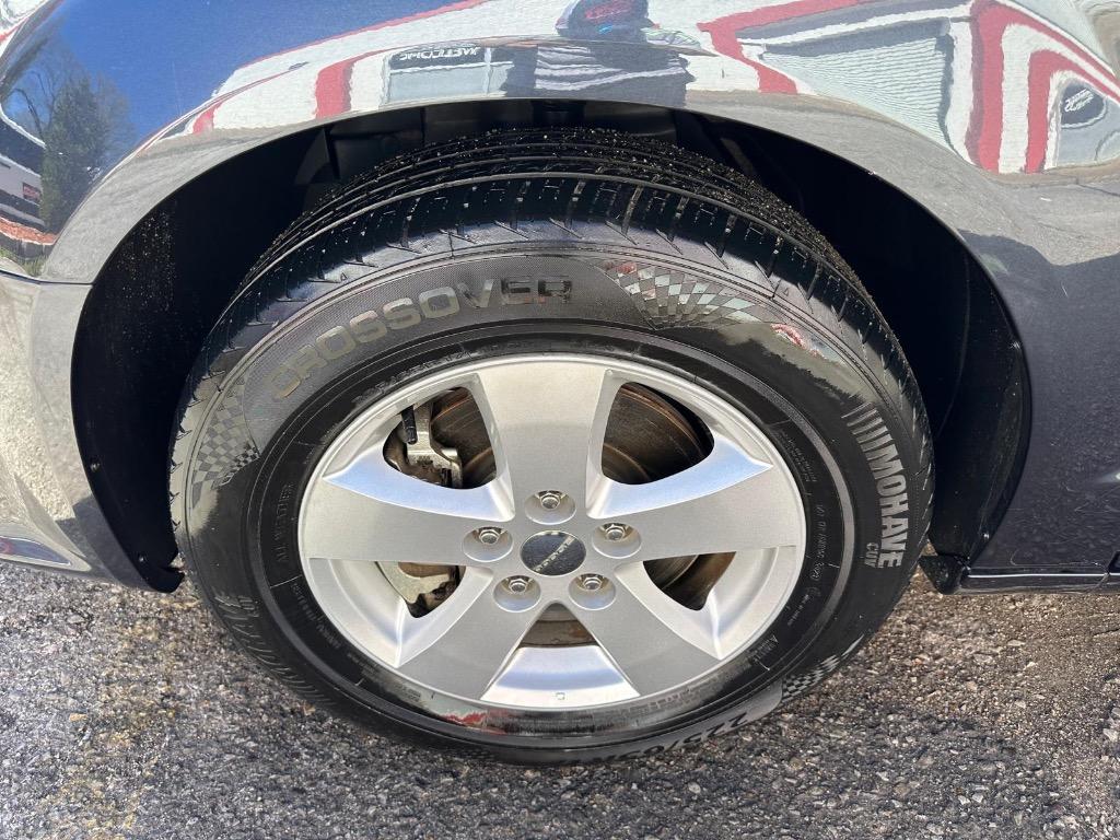 2013 Dodge Grand Caravan - $8,995