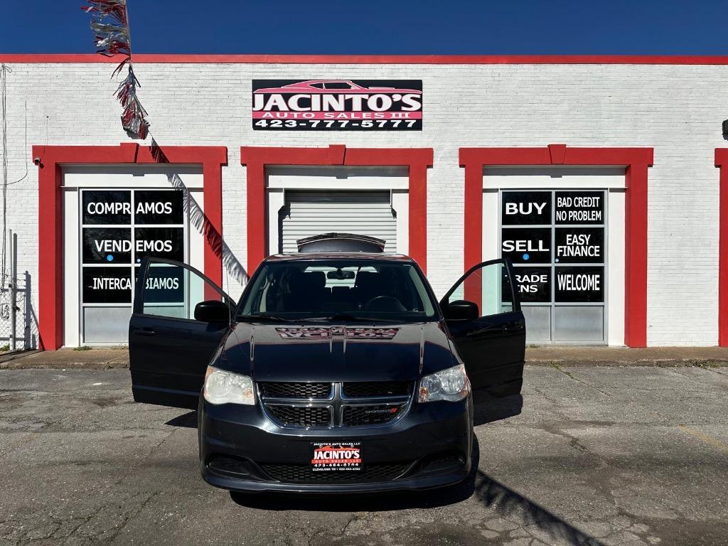 2013 Dodge Grand Caravan - $8,995