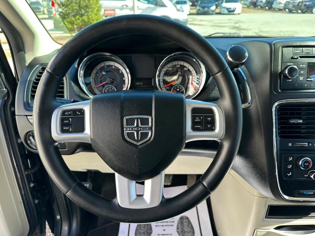 2013 Dodge Grand Caravan - $8,995